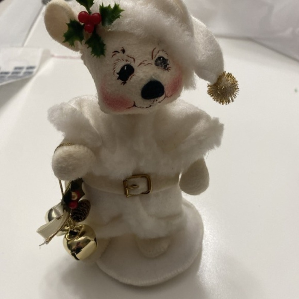 AnnaLee All Decked Out Bear 2001 785